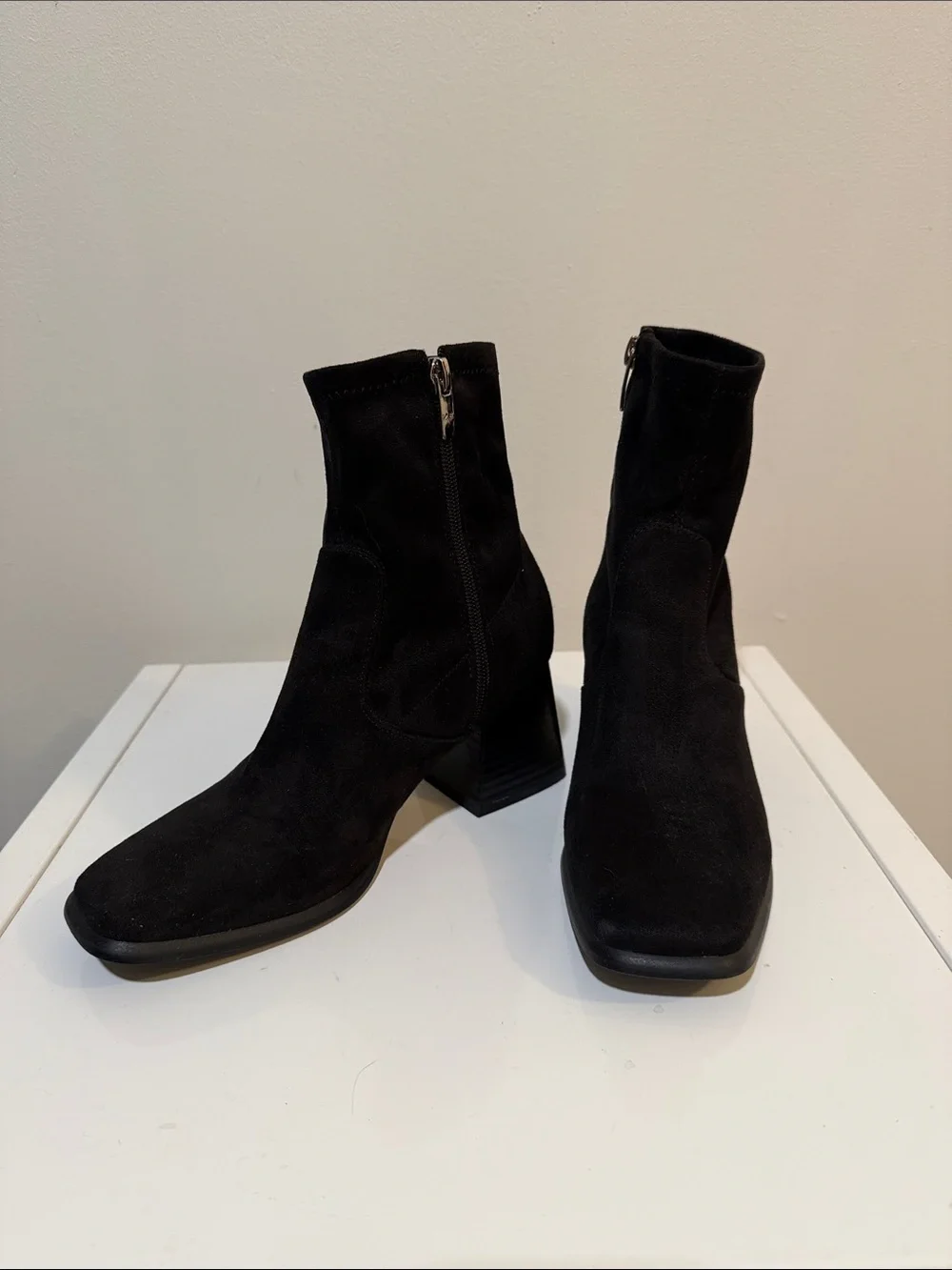 Marc Fisher Women's Roxana Black Suede Square-Toe Ankle Booties size 6